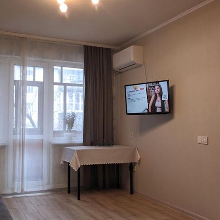 Apartment Near City Center On Peremohy Avenue 46 Chernihiv Exterior photo